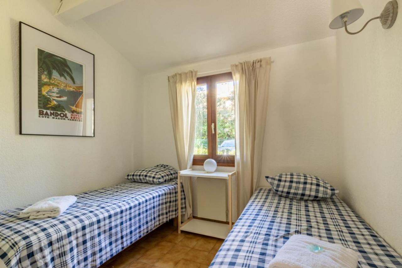 Nice Apt For 4 With Terrace And Pool Apartment Bandol Exterior photo