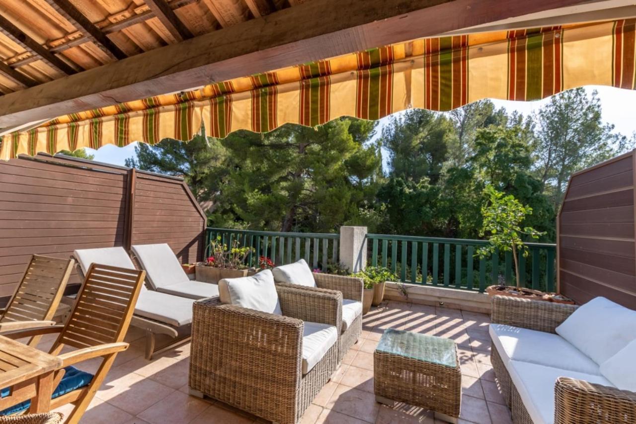 Nice Apt For 4 With Terrace And Pool Apartment Bandol Exterior photo
